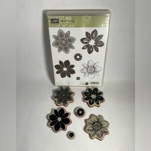 Stampin Up PETAL POTPOURRI rubber stamp set of 6, #138586 Flowers